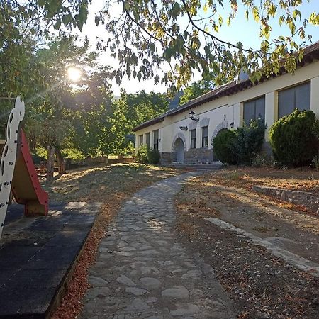 Albergue De Siresa Exterior photo